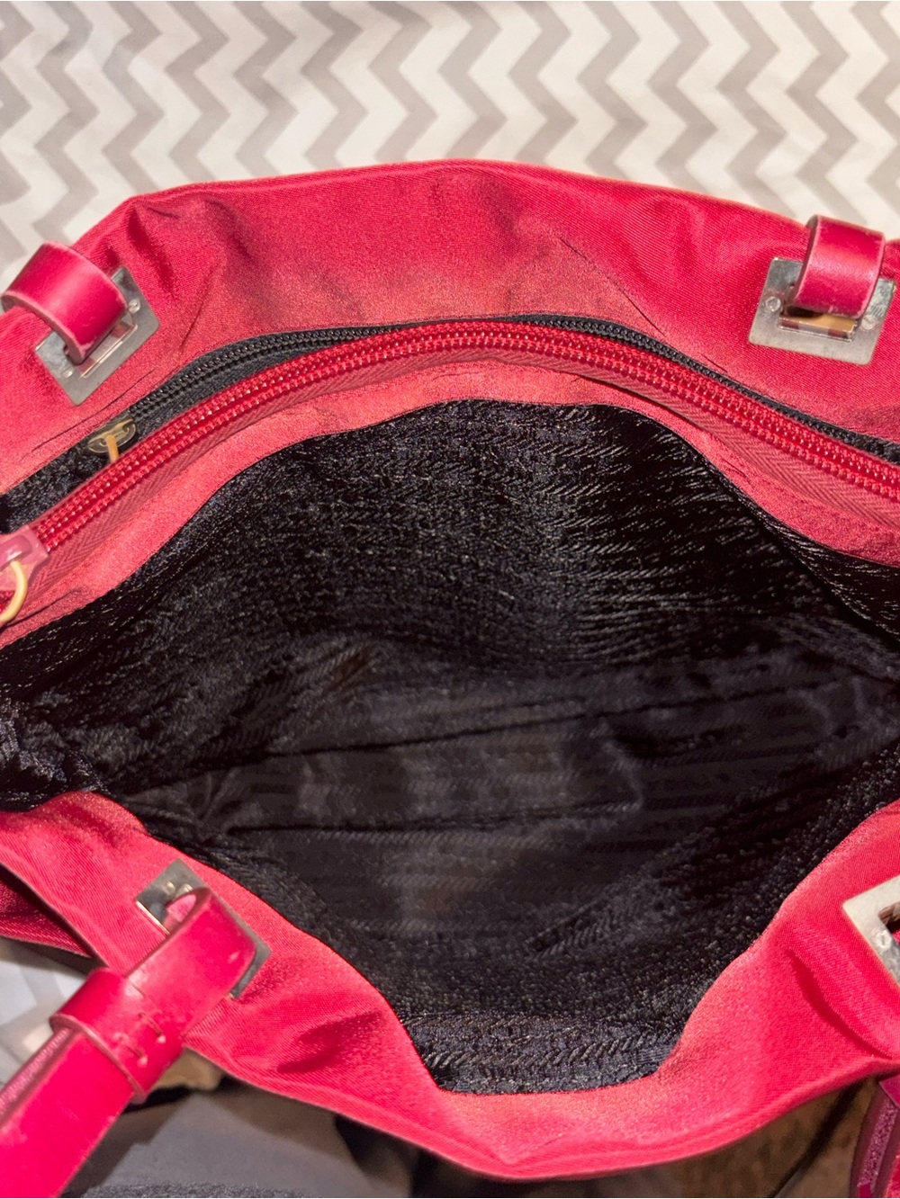 Prada red Satin Shoulder Bag - Picture 2 of 7
